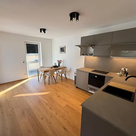 Apartment Terrassen Seeblick 4 *